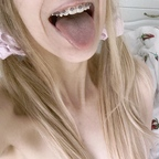 Download alixsacharova OnlyFans content for free 

 profile picture