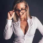 leoniepur (LeoniePur) OnlyFans Leaked Pictures and Videos 

 profile picture