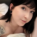 Laura @porcelain_pet Leaked OnlyFans 

 profile picture
