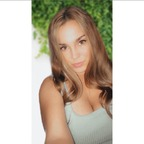♥𝑅𝑜𝓈𝑒 (@rosebeauty98) Leak OnlyFans 

 profile picture
