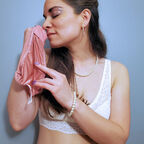 scentspearl (👸 Pearl the Panty Queen! 👑💕) free OnlyFans Leaks 

 profile picture