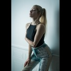 shaniaroxanne OnlyFans Leak 

 profile picture