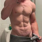 tokenedfit (Q) OnlyFans content 

 profile picture