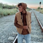 Onlyfans leak tylertheintern 

 profile picture