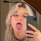 Riley (wifemoder) Leaks OnlyFans 

 profile picture